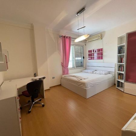 Albjona Guesthouse 地拉那 外观 照片