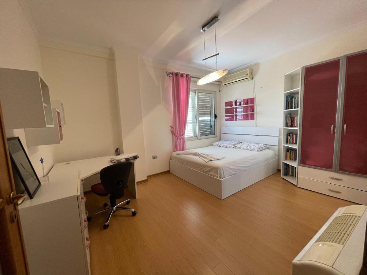 Albjona Guesthouse 地拉那 外观 照片