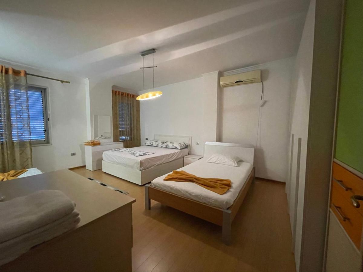 Albjona Guesthouse 地拉那 外观 照片