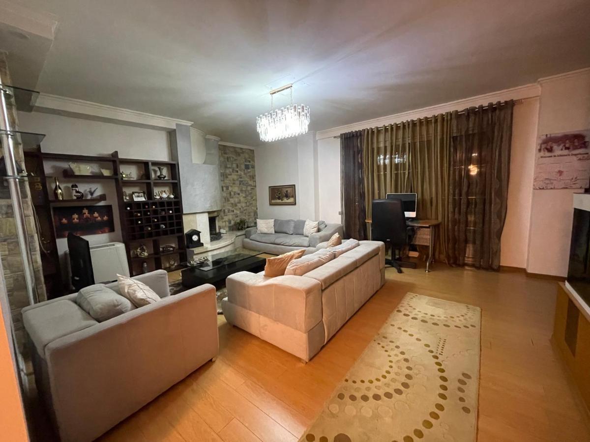 Albjona Guesthouse 地拉那 外观 照片